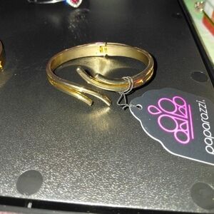 Paparazzi Shimmering Gold Open Twist Bangle Bracelet